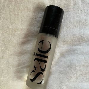Saie Glowy Super Gel lightweight dewy highlighter shade “sunglow”